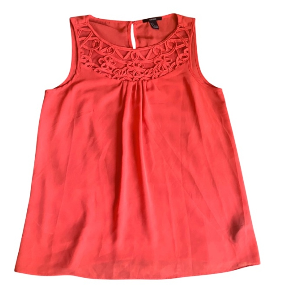 CLEARANCE 3/$15 Forever 21 Coral Sleeveless Blouse Women’s‎ Small Crochet Detail